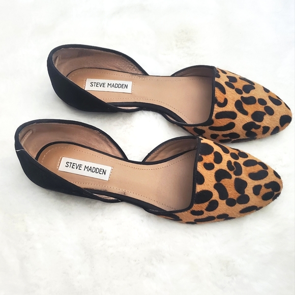 STEVE MADDEN | Vamp Leopard Print Calf Hair Almond Toe Flats - Picture 1 of 5